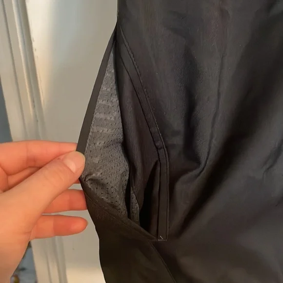 Mens Reebok windbreaker - Picture 4 of 4